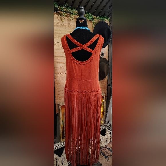 ✨Maranda Lambert Idyllwind Country Mannor Faux Suede Fringe Mini Dress Rust ✨ - Picture 3 of 8